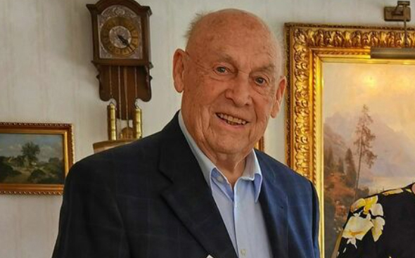 Ernest Zulus (1933-2025)